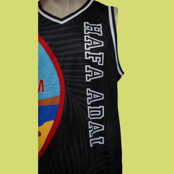 Camisola Desportiva Cultural de Guam – "Hafa Adai / Chamorro 671" - Image 5