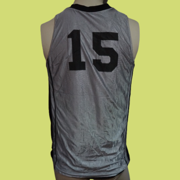 Camisola Reversível de Basquetebol Hyland Hills – Tamanho Juvenil L (YBA L) - Image 5